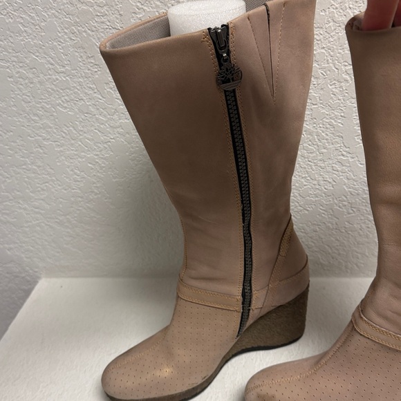 Timberland Leather Women's iridescent Beige Wedge Boots 6.5 - Picture 4 of 14